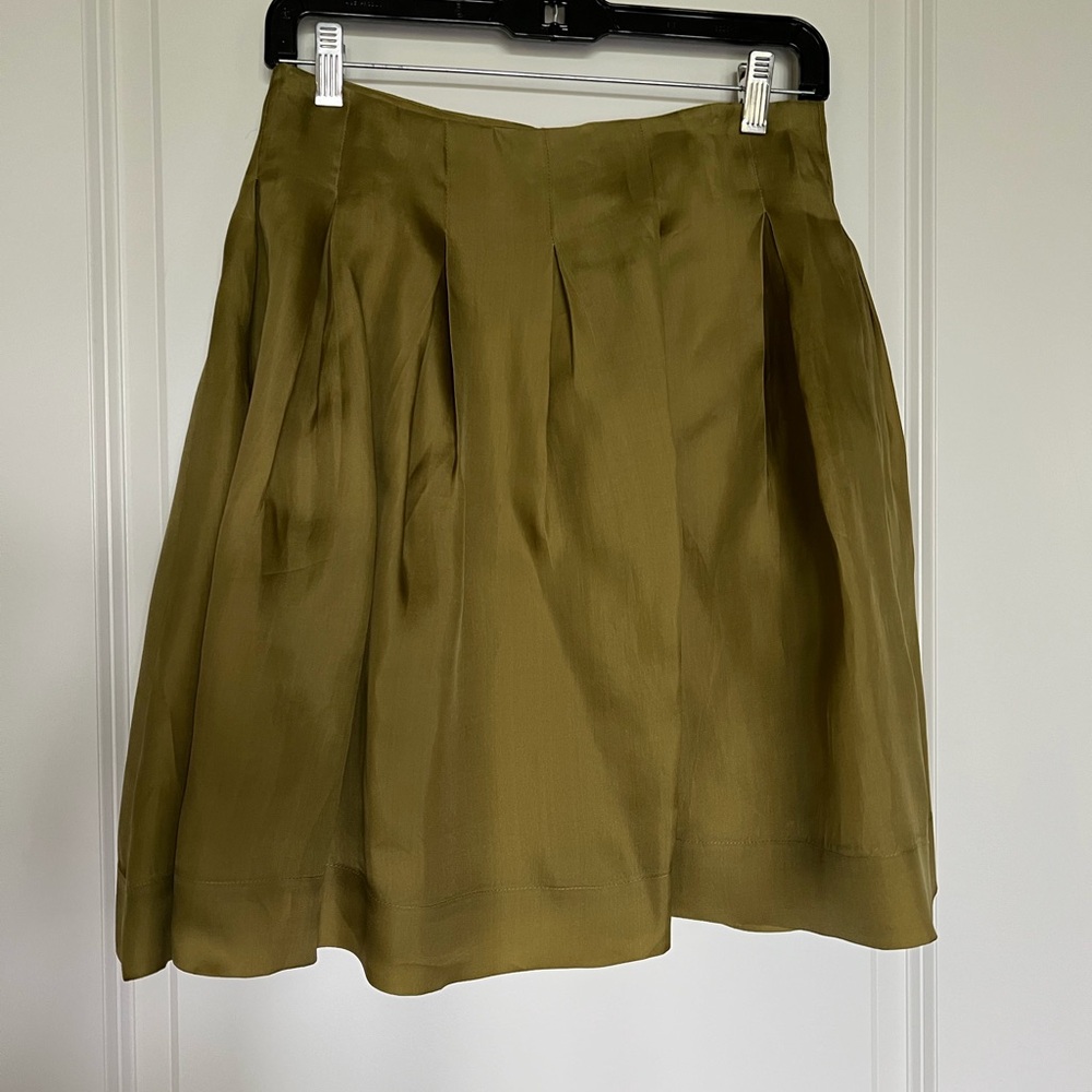 LIKE NEW Anthropologie Fei Pleated Silk Skirt SZ 4